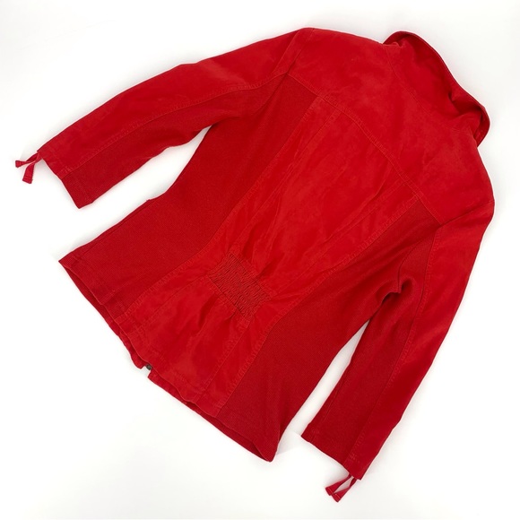 Orly Red Nylon with Ribbed Sides 3/4 Ruched Sleeves Zipper Front Jacket, 10 - Picture 2 of 16